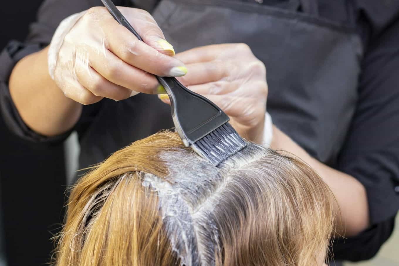Oksydant a pokrycie siwizny: kiedy 6% wystarczy, a kiedy lepiej 9%?
